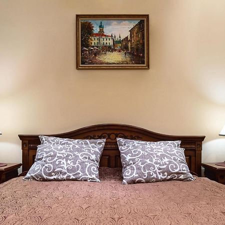 Bed & Breakfast In Downtown Lviv Dış mekan fotoğraf